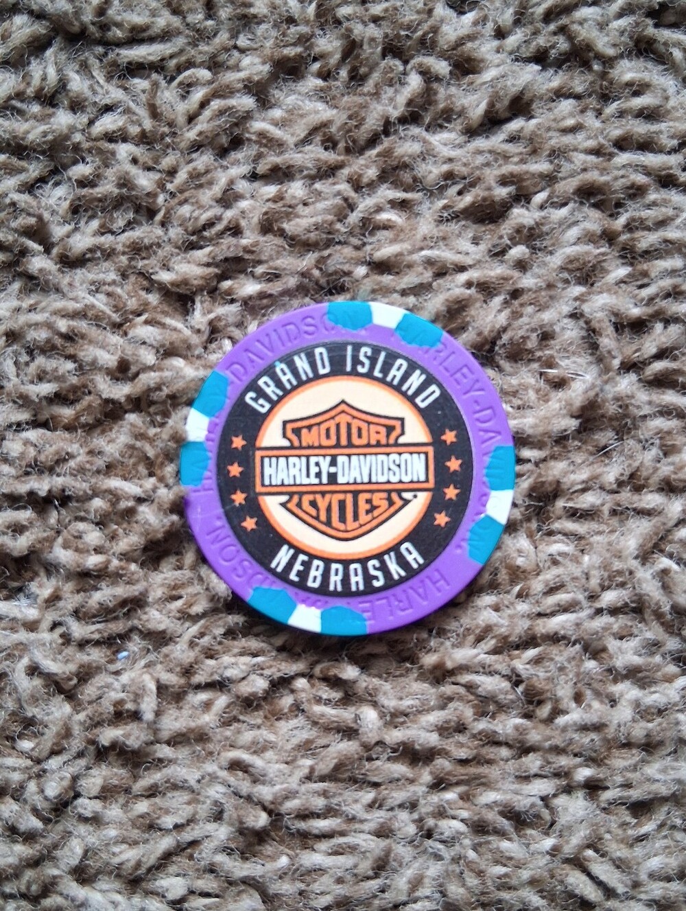 Collectible Harley-Davidson Grand Island Nebraska Poker Chip - Purple/Teal